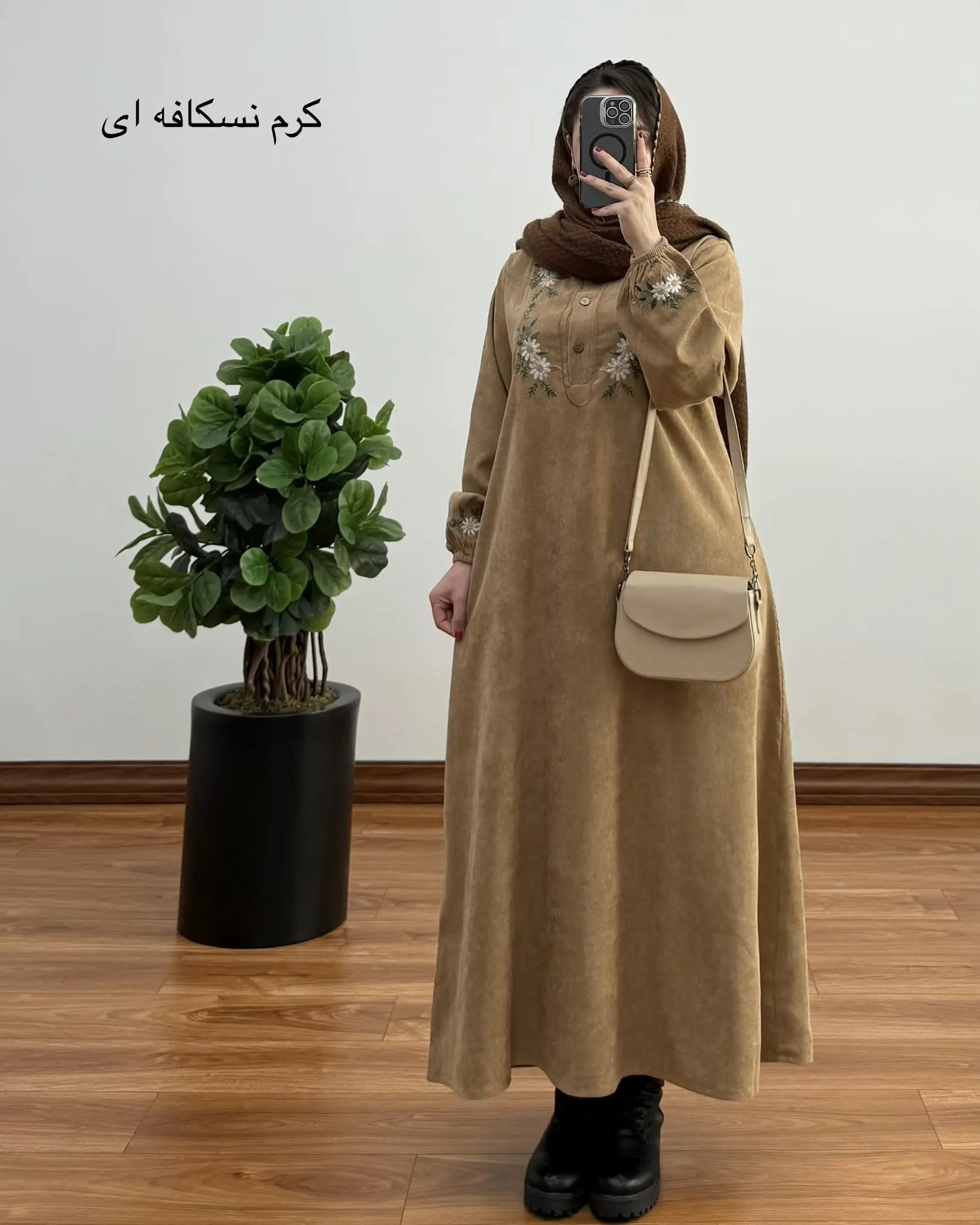 مانتو شهربانو کبریتی طرح گل ۲